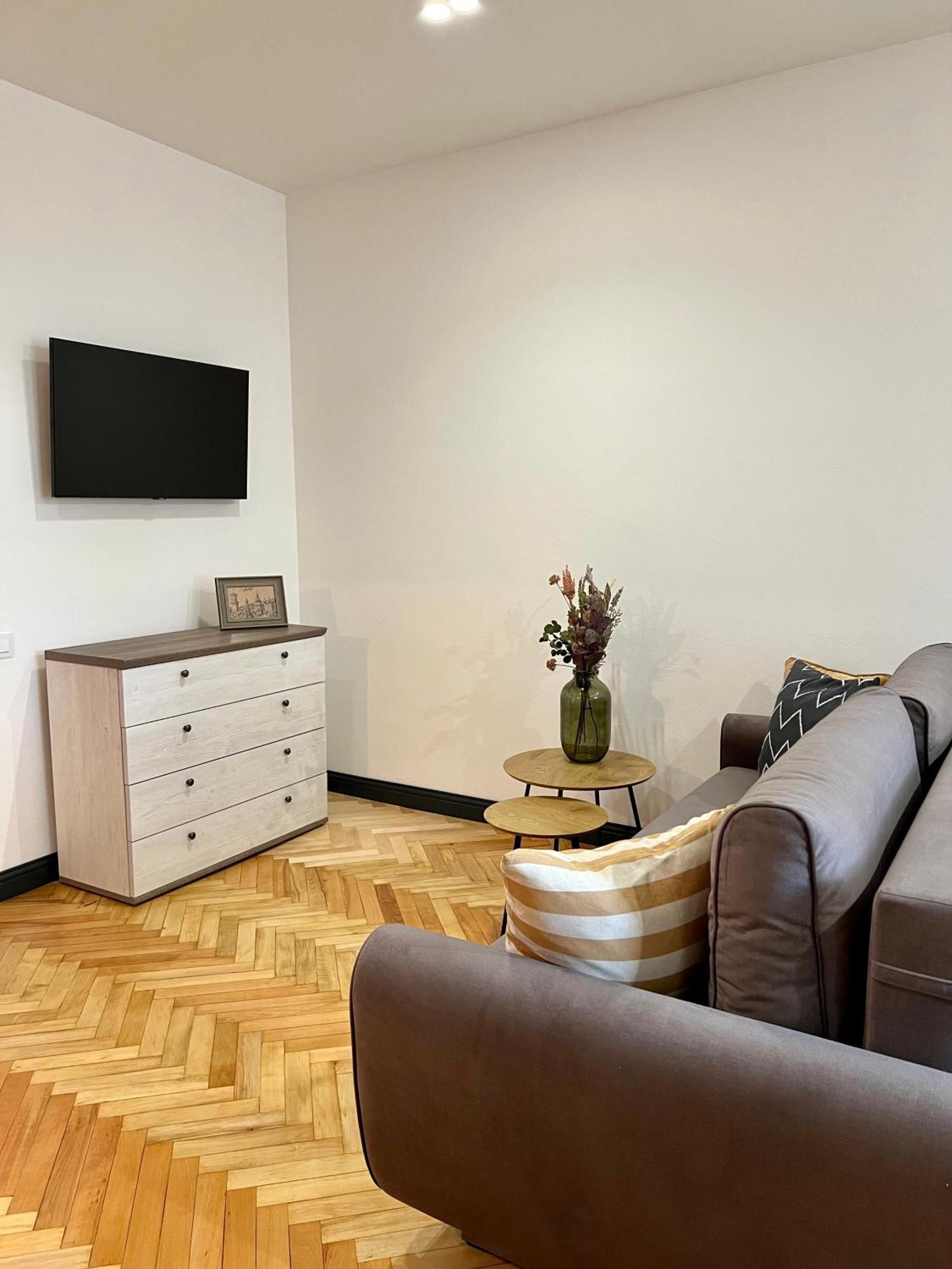 Art Apartment Glebova Lviv Extérieur photo