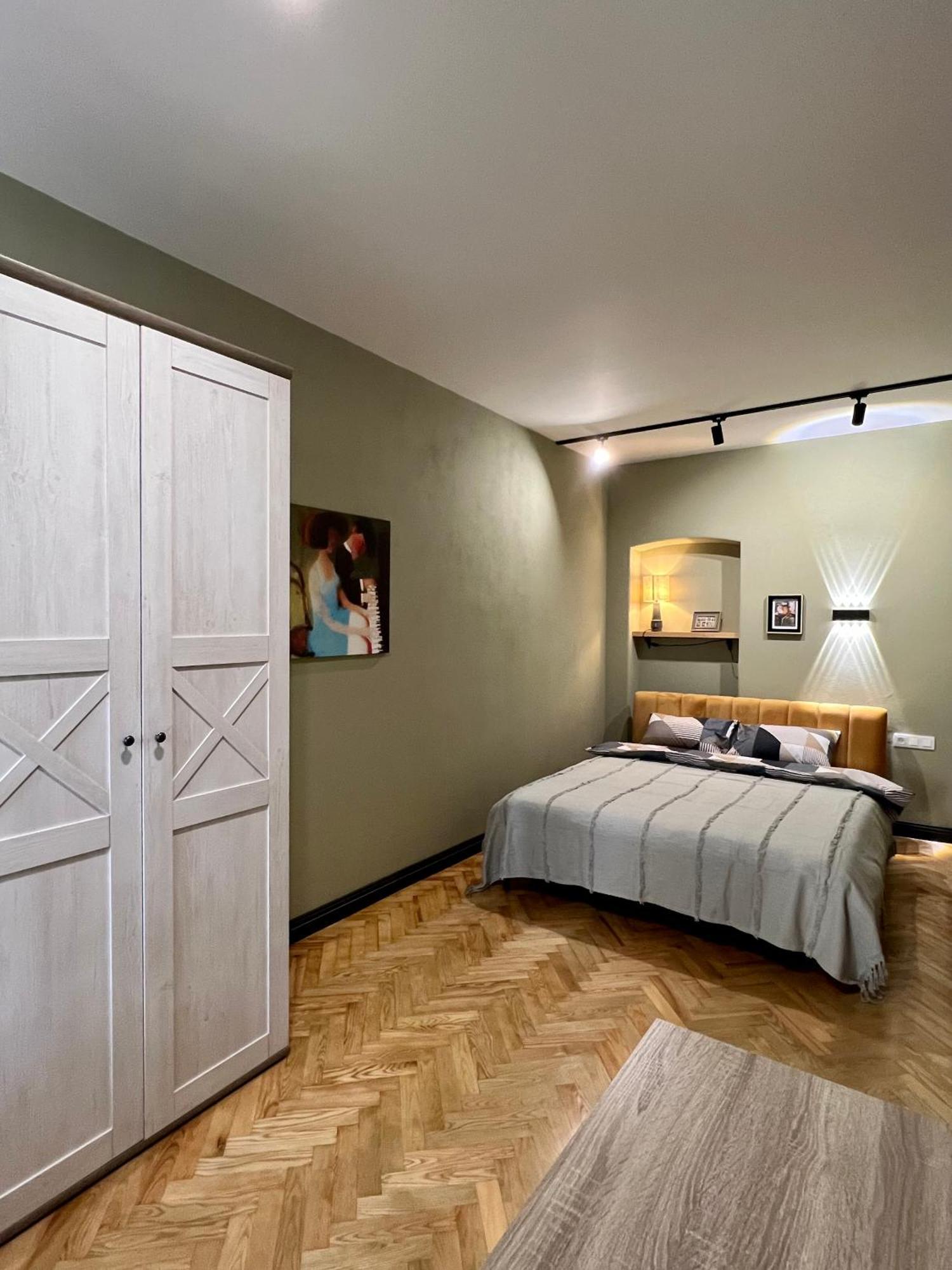 Art Apartment Glebova Lviv Extérieur photo