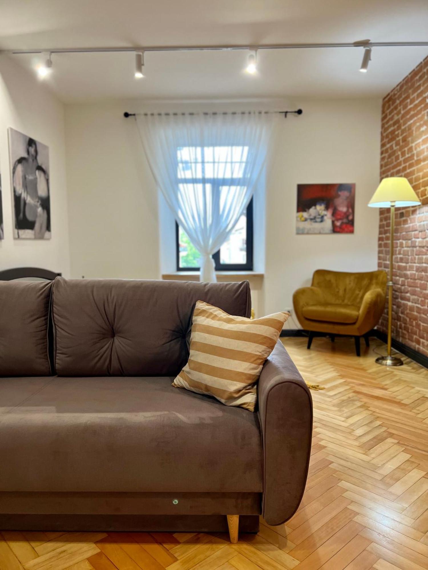 Art Apartment Glebova Lviv Extérieur photo